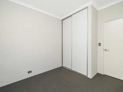 11 Rotherfield Road, Westminster