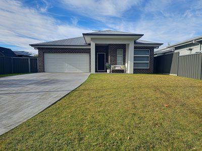 77 Summercloud Crescent, Vincentia