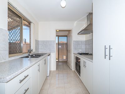 4 / 113-115 Renou Street, East Cannington