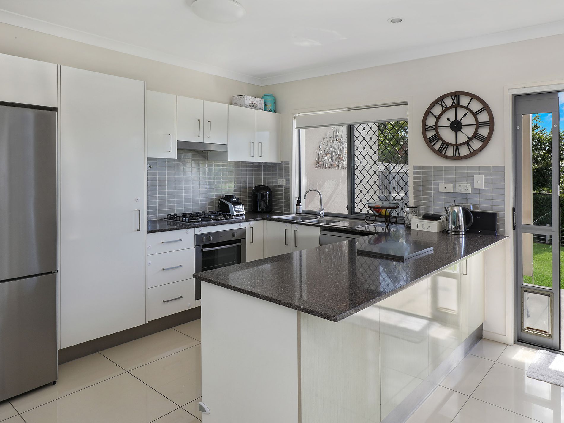 13 / 14 Photinia Crescent, Mountain Creek