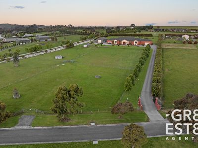 7 Cremin Drive, Pakenham