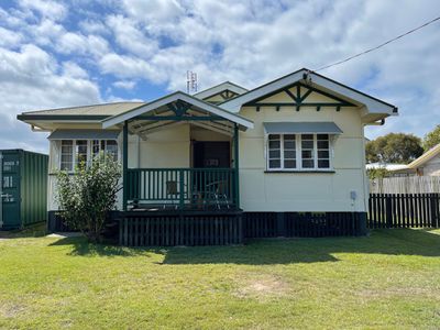 12 Hamer Street, Urangan