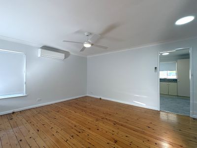 4 Poilus Parade, Tanilba Bay
