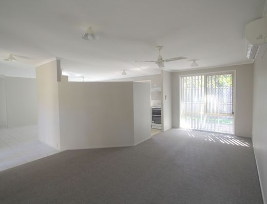 Tidy home in great location image 3