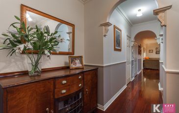 1 Chloe Court, Beaconsfield