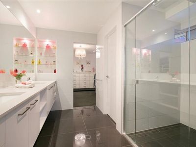 33 Kate Circuit, Rochedale