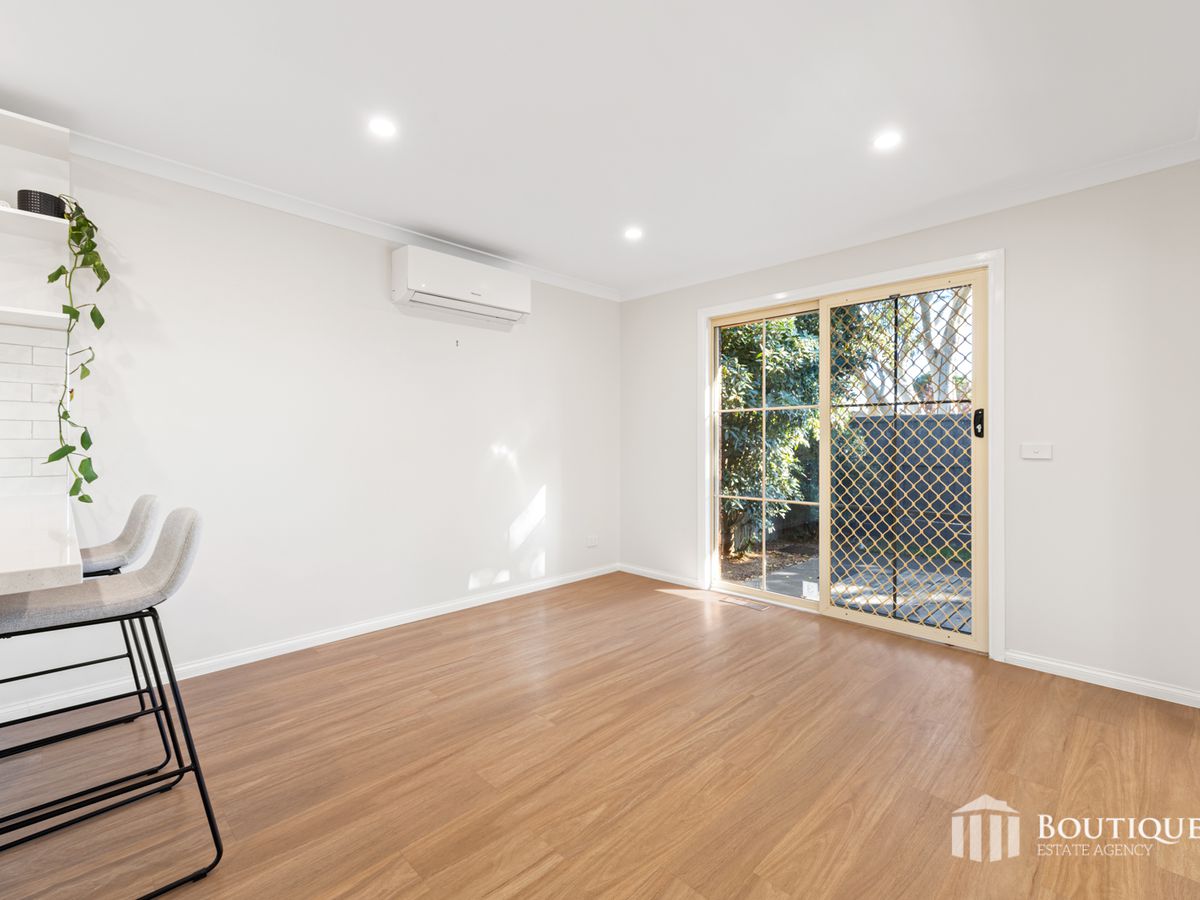 1 / 11 Lakeview Avenue, Rowville