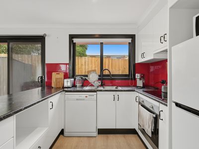 2 / 25 Walkers Avenue, Newnham