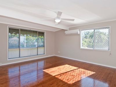 33 Dehlia Street, Marsden