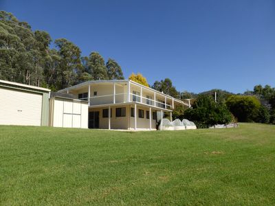 285 Simmonds Creek Road , Tawonga South