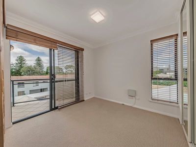 4 / 24 Charles Street, South Perth
