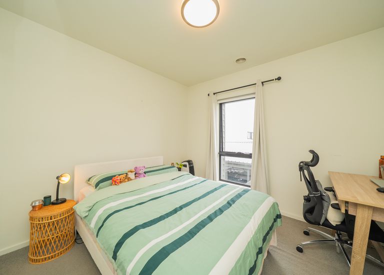 24 Clarendon Street, Avondale Heights