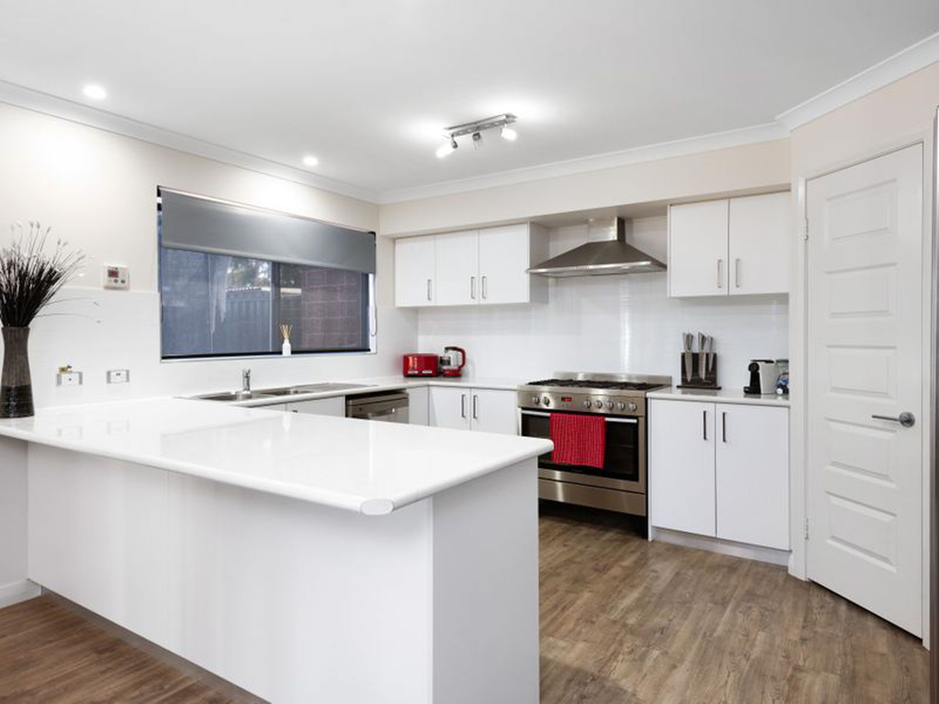 1 / 3 Kuwarra Lane, Karlkurla