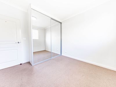 8/72-74 Berwick Street, Guildford