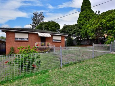 2 Eleanor Road, Oak Flats