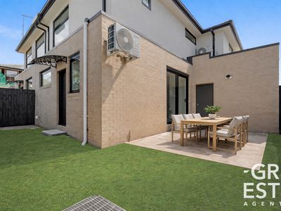 2a & 2b Evelyne Avenue, Cranbourne