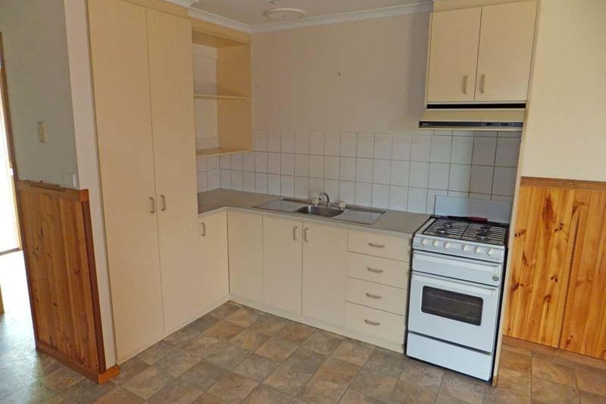 2 / 1 Corella Crescent, Kyabram