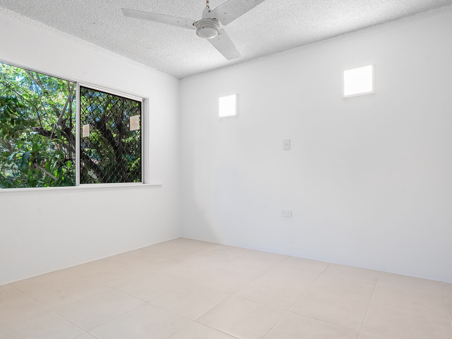 3 / 102-104 Wistaria Street, Holloways Beach