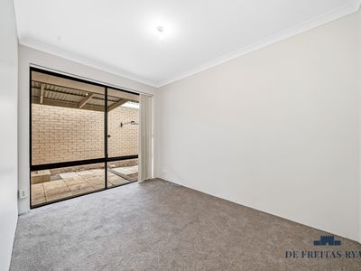 22 Tamarisk Drive, Halls Head