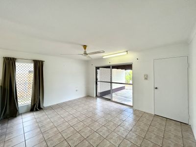 2 / 152 Trinity Beach Road, Trinity Beach