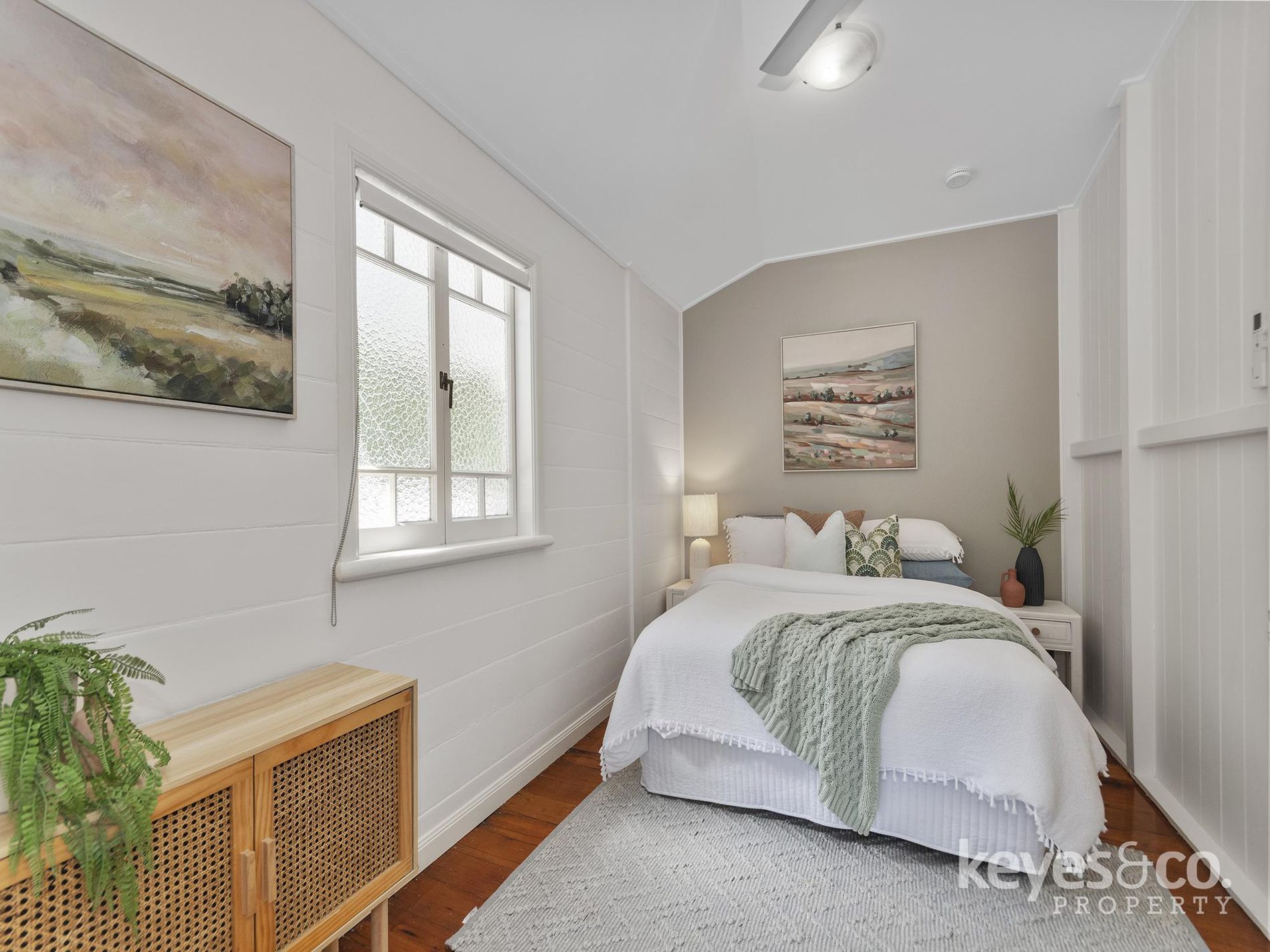 28 Townsend Street, Mysterton