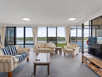 The Penthouse / 20 Endeavour Parade, Tweed Heads