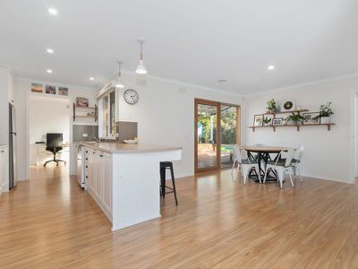 7 Banbury Court, Somerville