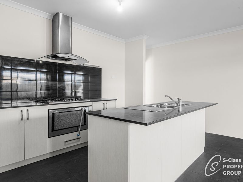 1 Albizia Grove, Byford