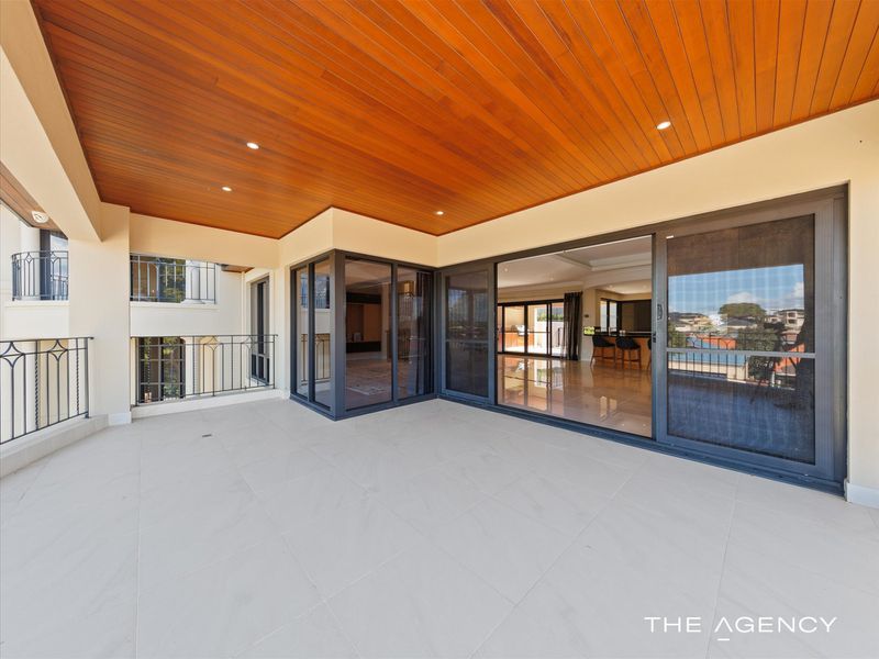 5 Sumich Gardens, Coogee