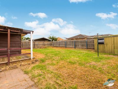 2 Riverside Avenue, Werribee