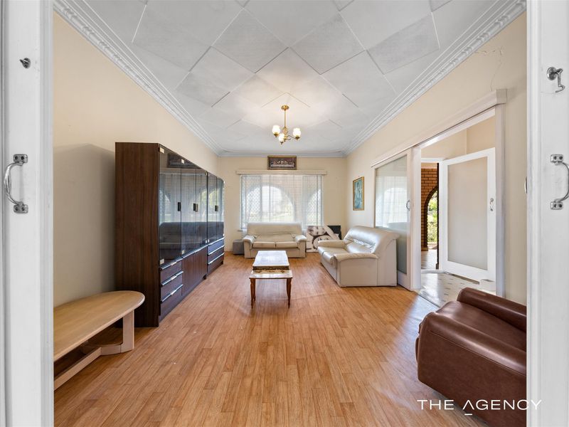16 Young Place, Hamilton Hill