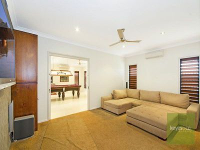 8 Johnstone Court, Douglas