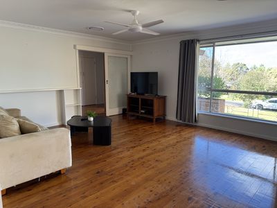 44 Ross Crescent, Griffith