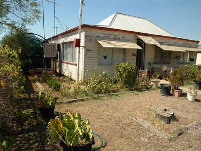 164 Crane street, Longreach
