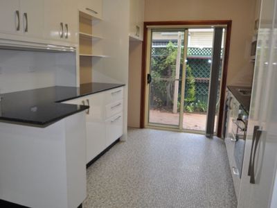 11 Bishop Street, Dubbo