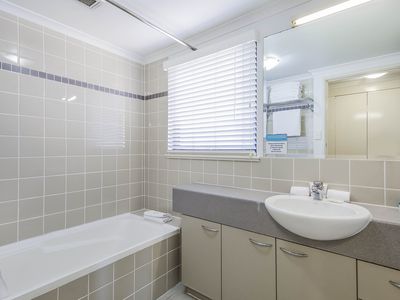 501 / 112 Mounts Bay Road, Perth