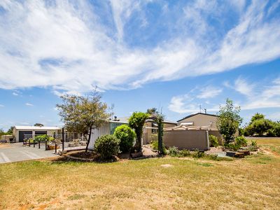 9-11 Albion Street, Kingaroy