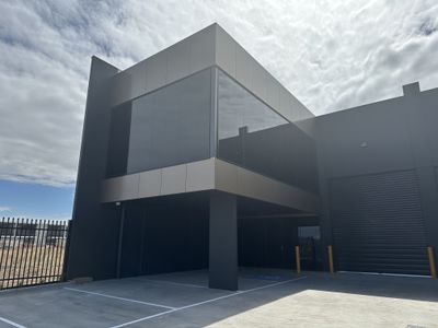 1 / 6 Literary Way, Williamstown