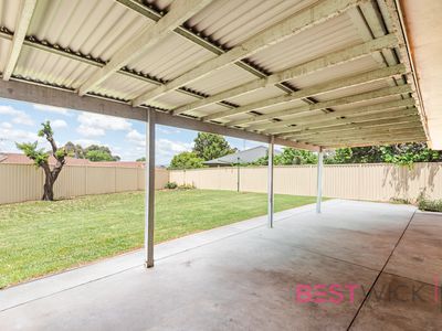 18 Elphinstone Place, Windradyne