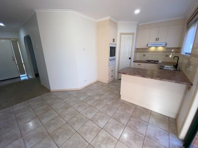 1A Bracken Grove , Altona
