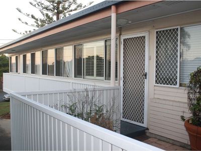 2 / 22 Boston Street, Clayfield