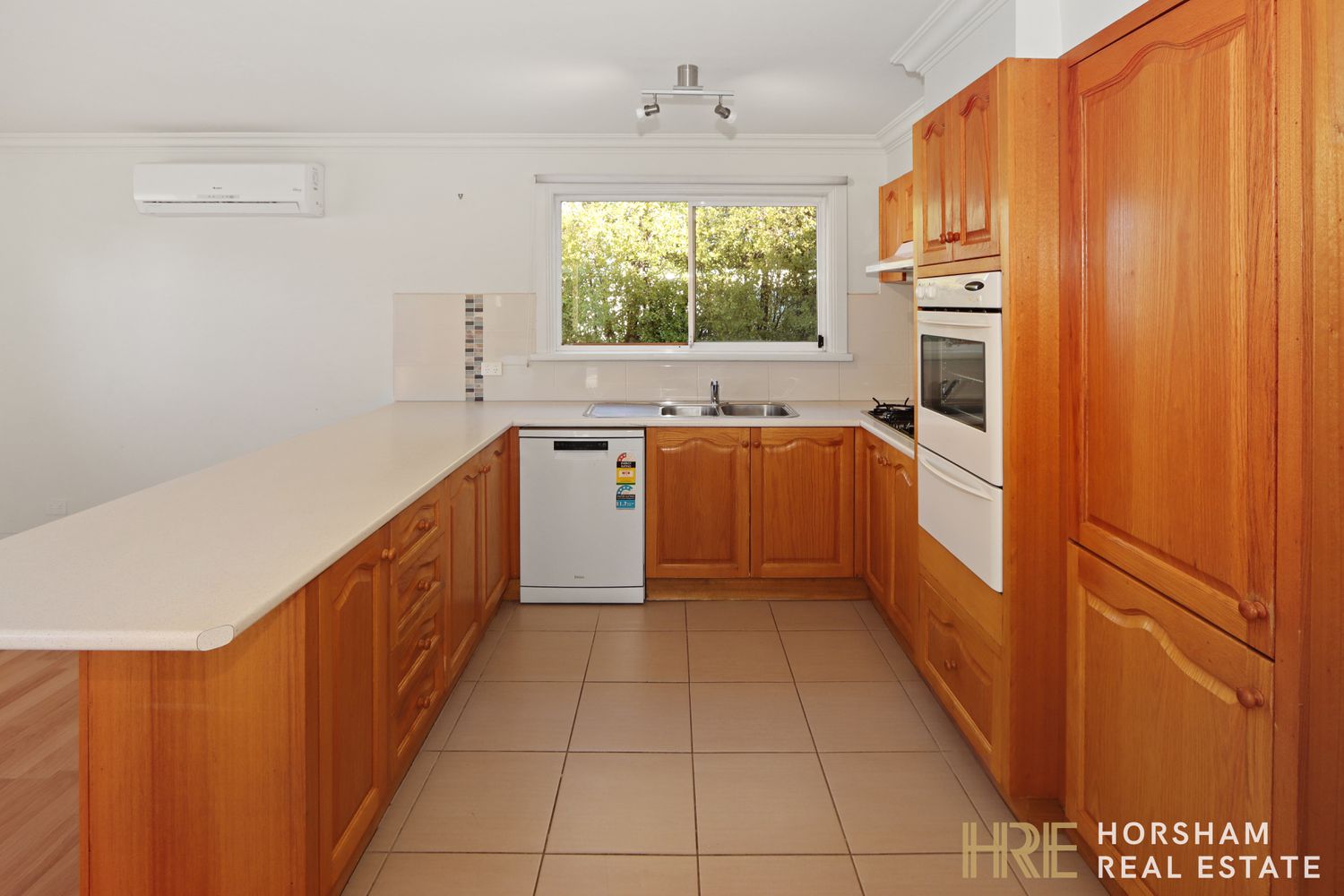 1 Don Street, Horsham
