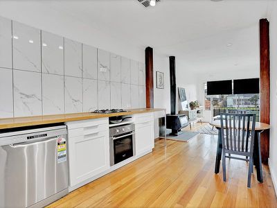 1 / 136 Hoffmans Road, Essendon