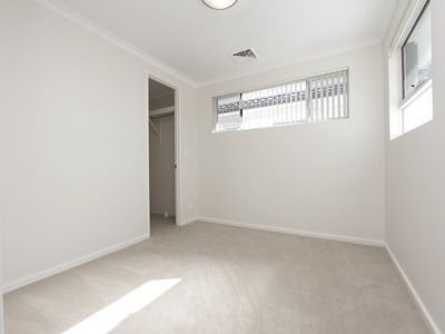 5 Grasstree Way, Churchlands