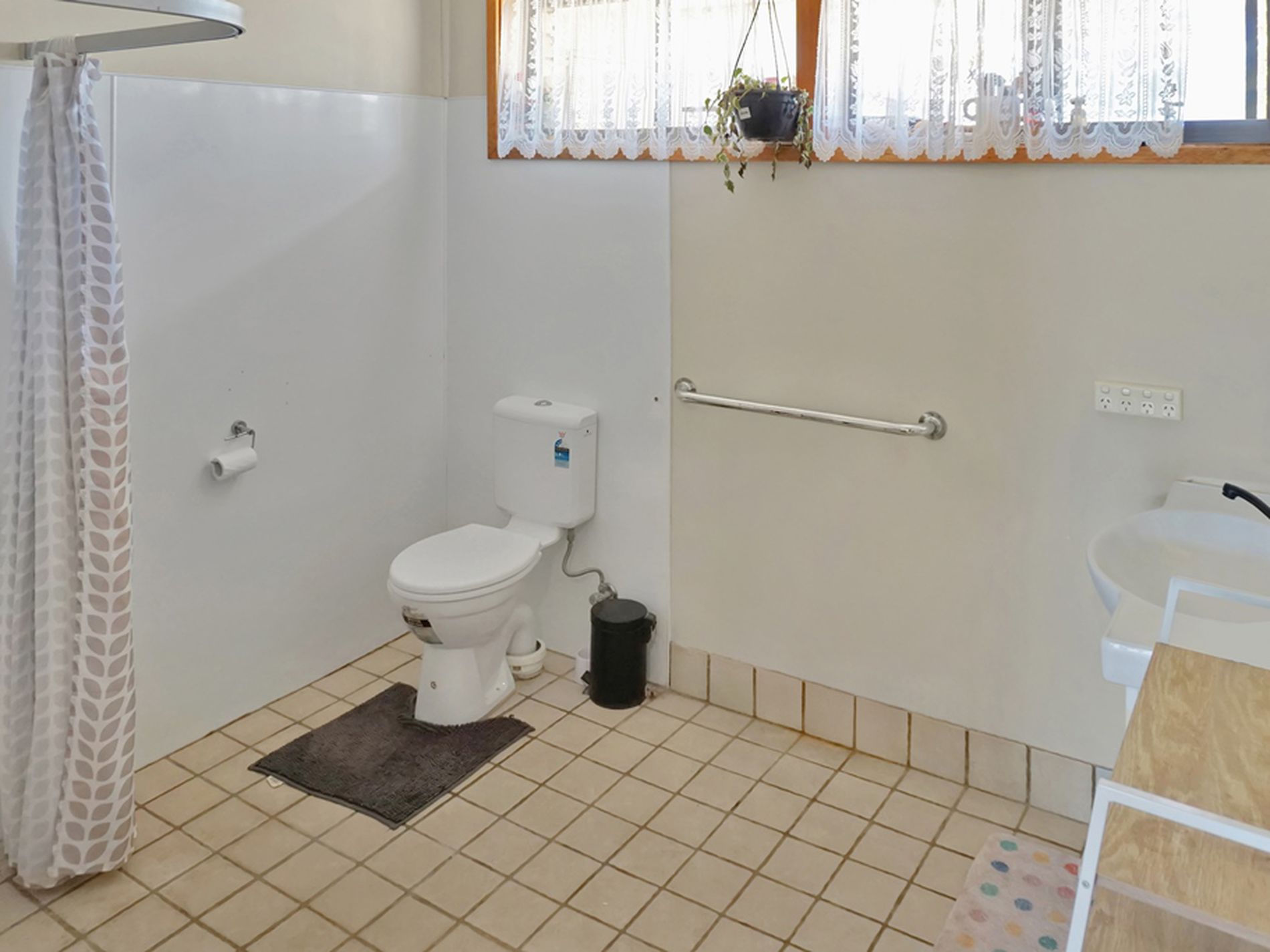 6 Belar Street, West Wyalong