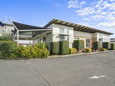 81 / 2 MacLeay Drive, Halekulani