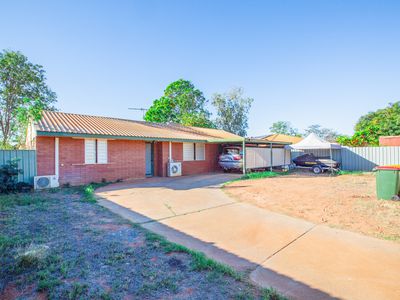 8 Kangaroo Crescent, South Hedland