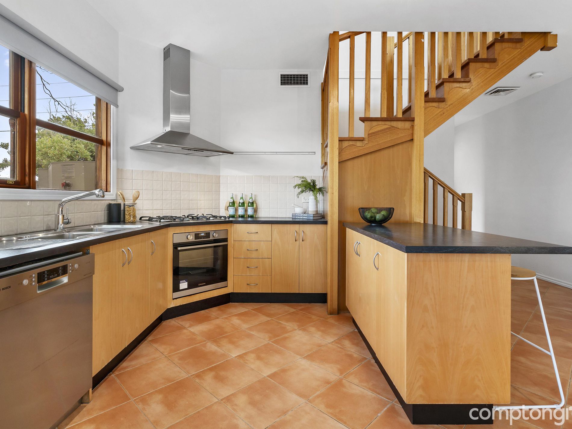 12 Cecil St, Williamstown