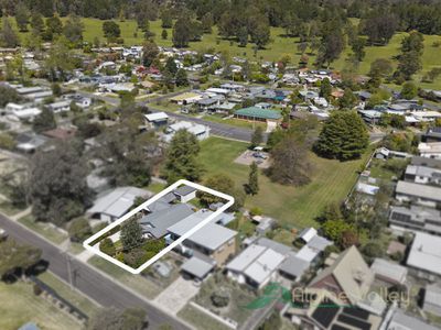 34 Freeburgh Avenue , Mount Beauty