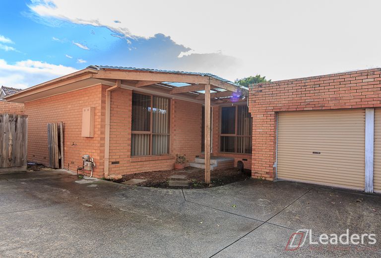 2 / 581 HIgh Street Road, Mount Waverley